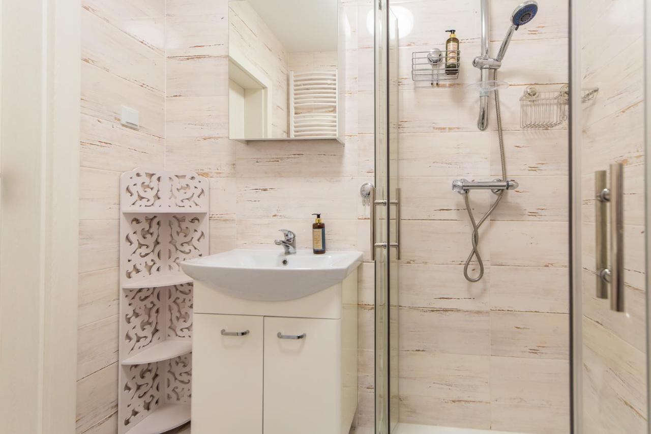Kolorowe Balkony - Sloneczny Apartament W Miedzyzdrojach By Noclegi Renters Miedzyzdroje Dış mekan fotoğraf